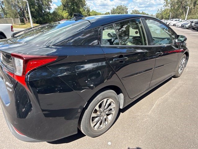 Used 2021 Toyota Prius Limited w/ Premium Convenience Package FWD image 5