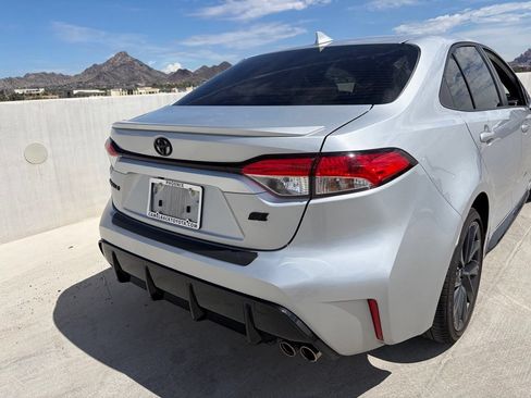 Used 2026 Toyota Corolla SE w/ Carpet Mat Package (TMS) FWD image 4