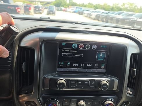 Used 2016 Chevrolet Silverado 1500 LTZ w/ Sport Package AWD/4WD image 13