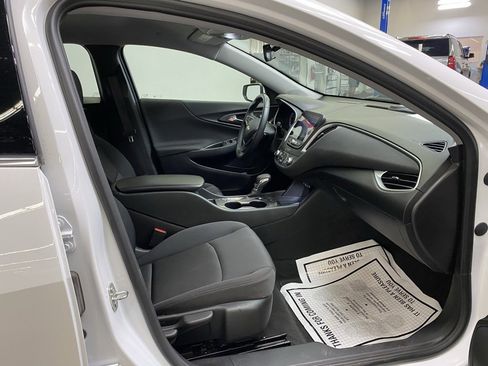 Used 2023 Chevrolet Malibu RS image 22