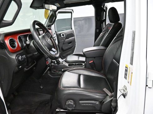 Used 2021 Jeep Gladiator Rubicon AWD/4WD image 12