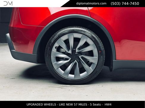 Used 2026 Tesla Model Y AWD image 37