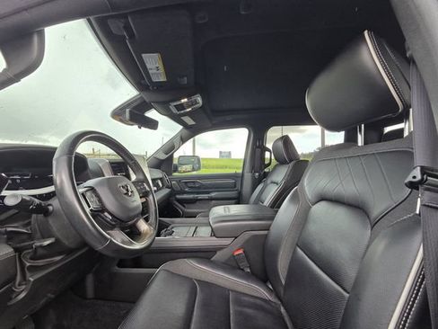 Used 2025 RAM 1500 Limited AWD/4WD image 11