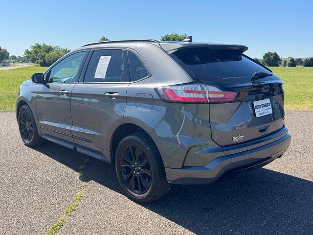 Used 2022 Ford Edge SE w/ Black Appearance Package AWD/4WD image 4