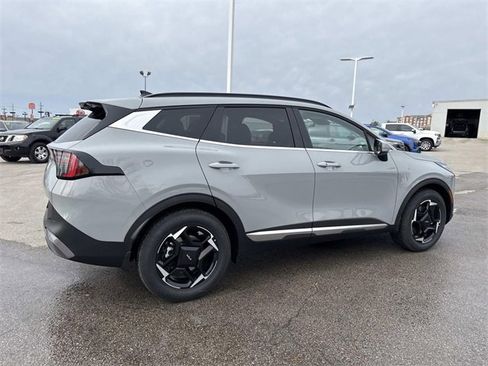 New 2026 Kia Sportage EX w/ EX Panorama Roof Package image 2