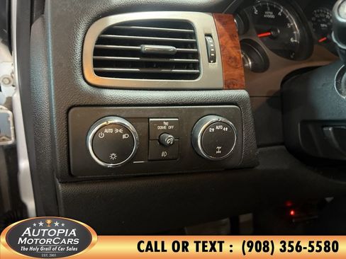 Used 2013 Chevrolet Tahoe LT AWD/4WD image 12