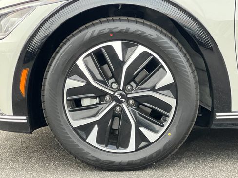 Certified 2023 Kia EV6 Wind RWD image 25