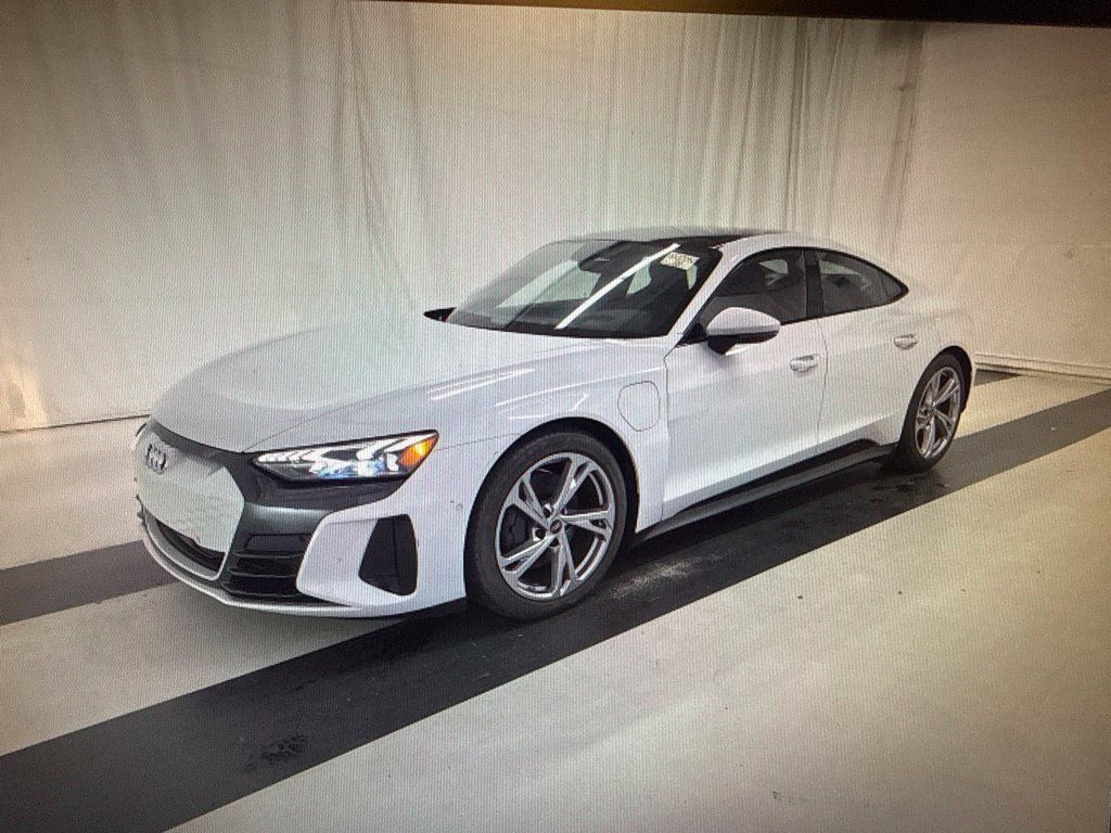 Used 2024 Audi e-tron GT Prestige AWD/4WD image 1