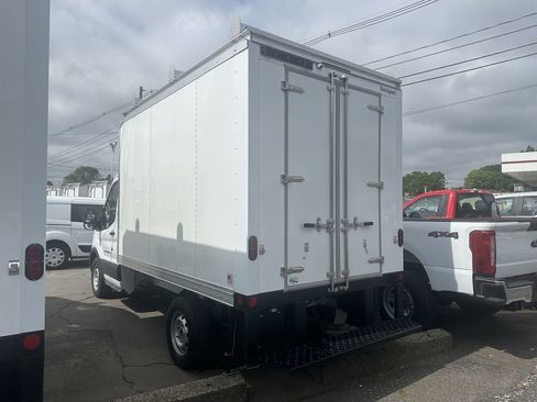 Used 2024 Ford Transit 350 RWD image 4