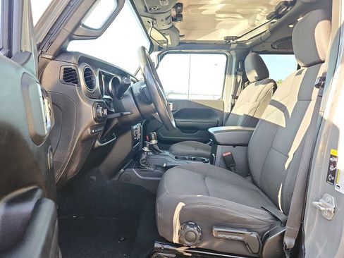 Used 2023 Jeep Wrangler Unlimited w/ Cold Weather Group AWD/4WD image 13