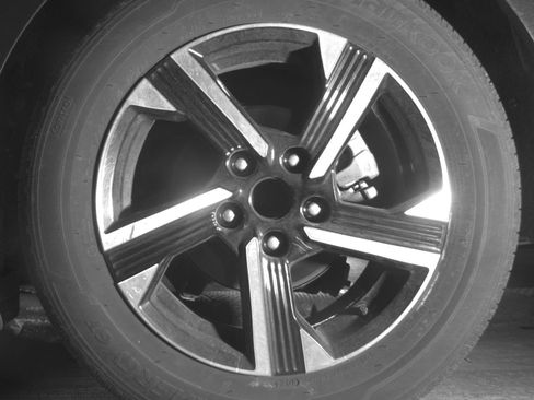 Used 2025 Nissan Sentra SV FWD image 17