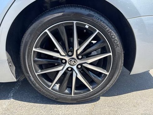 Used 2023 Toyota Camry SE FWD image 9