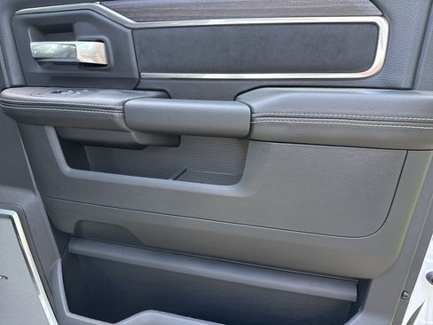 New 2026 RAM 3500 Laramie AWD/4WD image 18