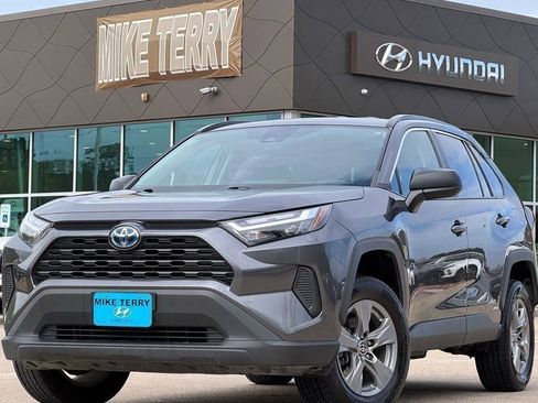 Used 2023 Toyota RAV4 LE AWD/4WD image 1