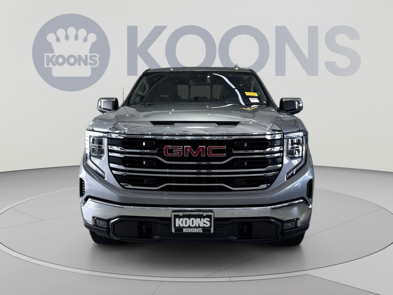 Used 2024 GMC Sierra 1500 SLT AWD/4WD image 4