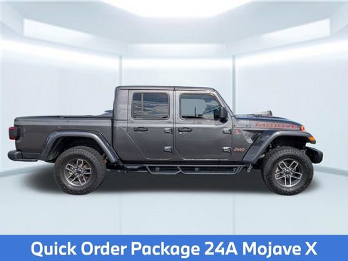 Used 2025 Jeep Gladiator Mojave image 6
