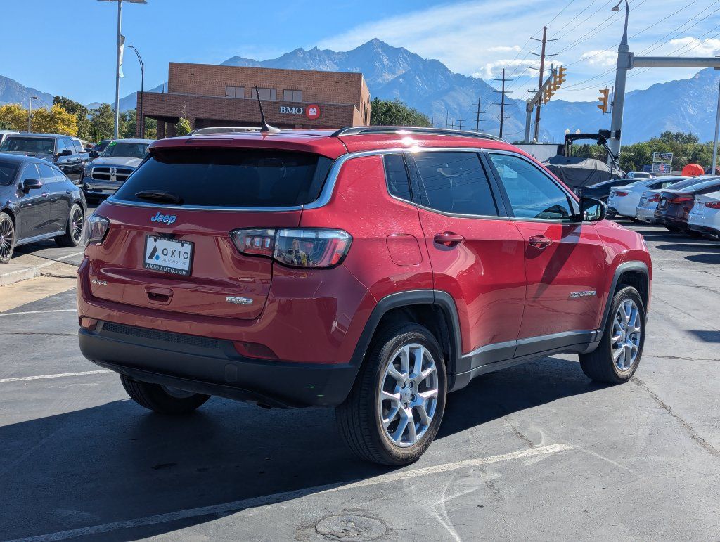 Used 2023 Jeep Compass Latitude AWD/4WD image 4