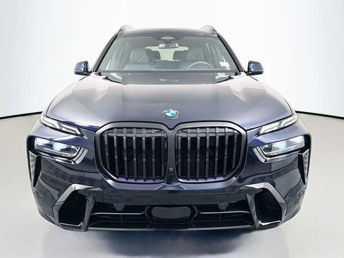 Used 2027 BMW X7 xDrive40i w/ M Sport Package AWD/4WD image 2