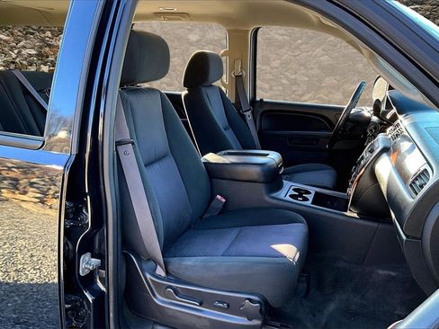 Used 2012 Chevrolet Suburban LS w/ Convenience Package 1 image 7