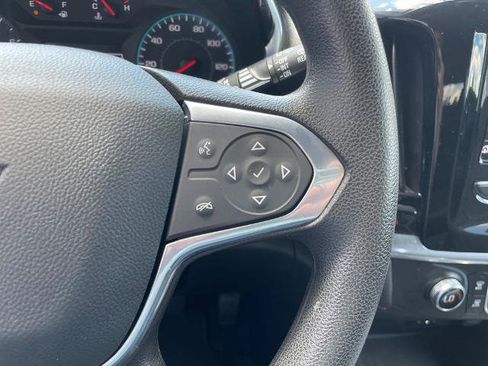 Used 2021 Chevrolet Traverse LS FWD image 27