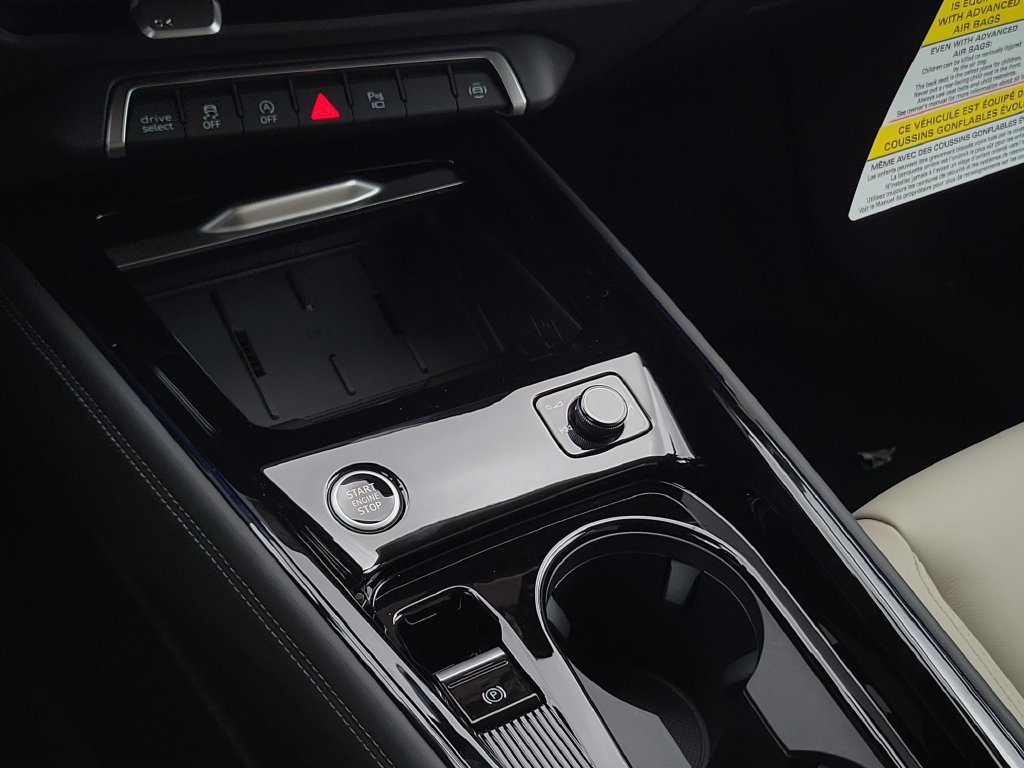 New 2026 Audi Q3 quattro 2.0T AWD/4WD image 14