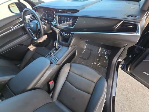 Used 2024 Cadillac XT6 Sport w/ Technology Package image 30