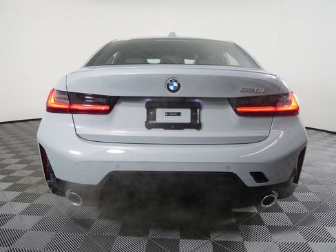 New 2026 BMW 330i Sedan w/ M Sport Package image 4