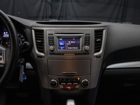 Used 2014 Subaru Outback 2.5i Premium image 22