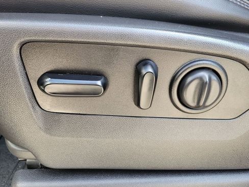 Used 2020 Chevrolet Silverado 2500 High Country w/ Z71 Off-Road Package image 17