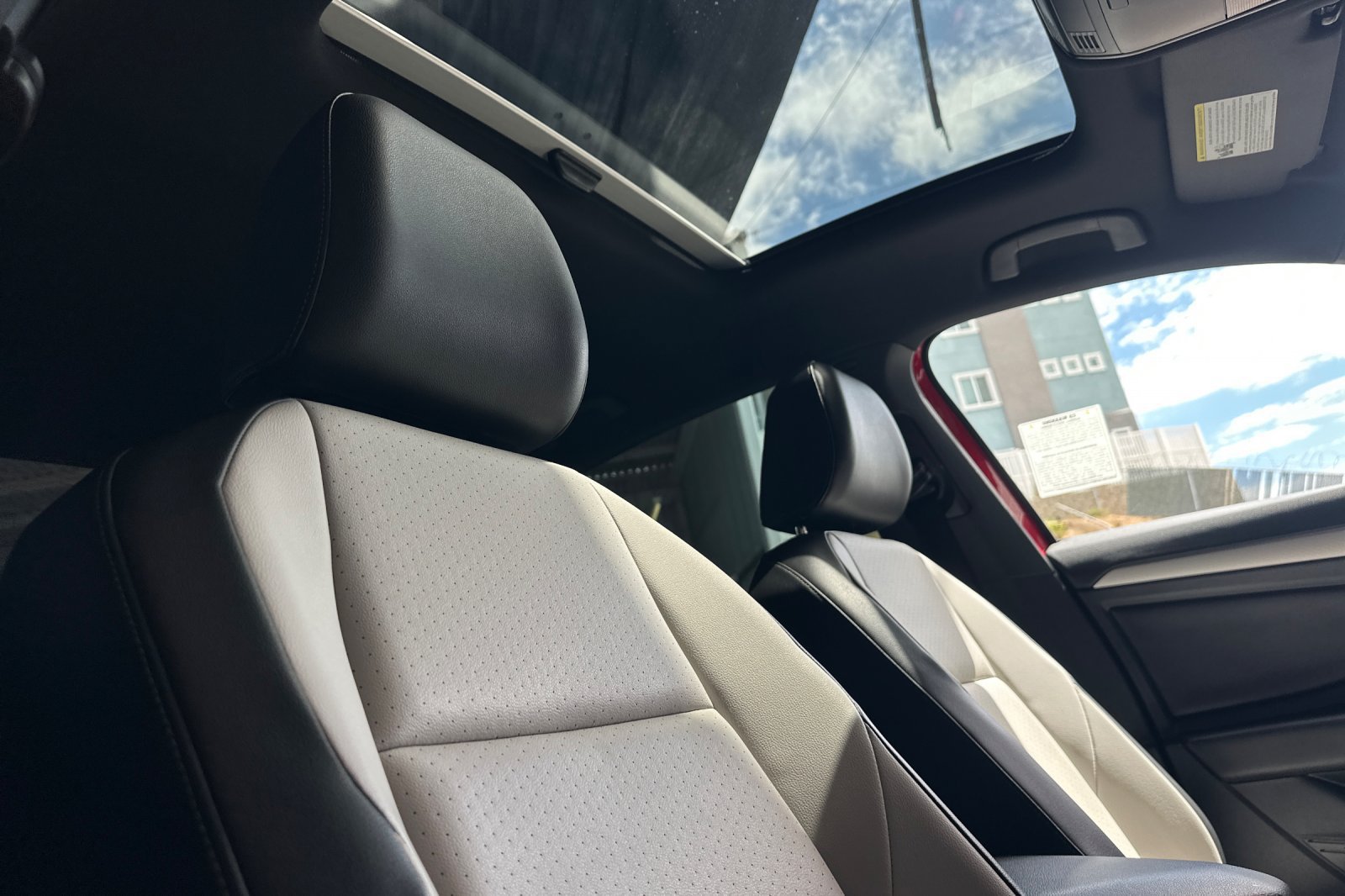 Used 2019 Volkswagen Jetta R-Line FWD image 16