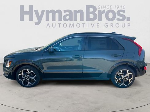 New 2025 Kia Niro EX Touring image 7