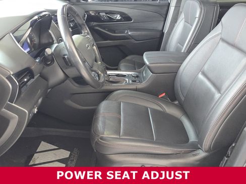 Used 2022 Chevrolet Traverse RS image 29