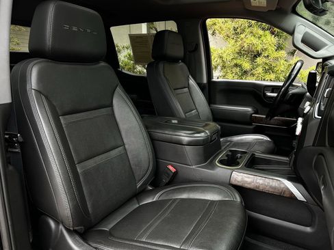 Used 2020 GMC Sierra 1500 Denali w/ Denali Ultimate Package AWD/4WD image 31