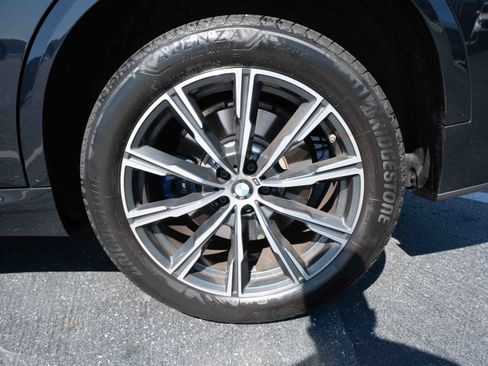 Used 2021 BMW X5 xDrive40i w/ M Sport Package AWD/4WD image 30