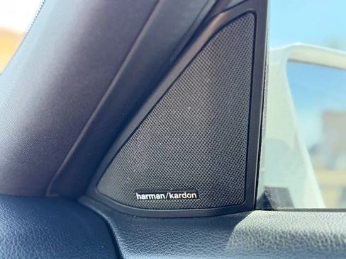 Used 2014 Mercedes-Benz E 350 Sedan image 42