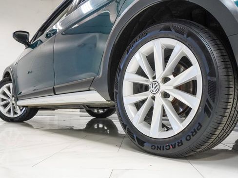 Used 2019 Volkswagen Golf Alltrack S AWD/4WD image 41
