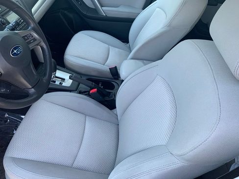 Used 2014 Subaru Forester 2.5i Premium w/ All-Weather Package AWD/4WD image 14