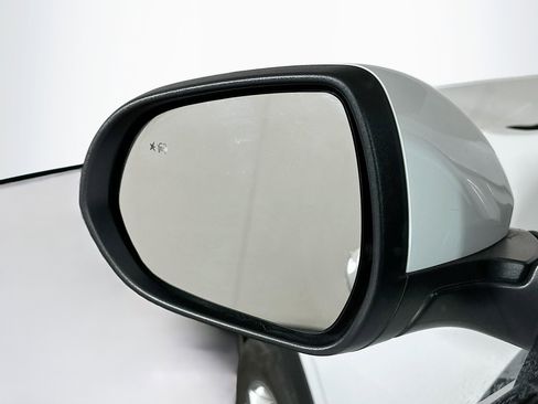 Used 2025 Buick Encore GX Preferred image 16