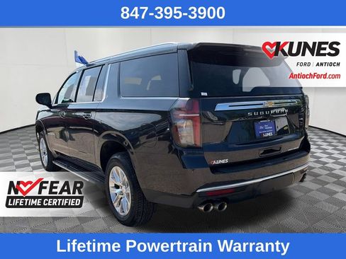 Used 2024 Chevrolet Suburban Premier AWD/4WD image 7
