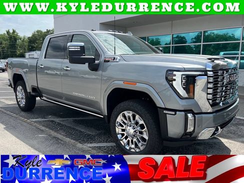 New 2026 GMC Sierra 2500 Denali w/ Denali Reserve Package AWD/4WD image 1