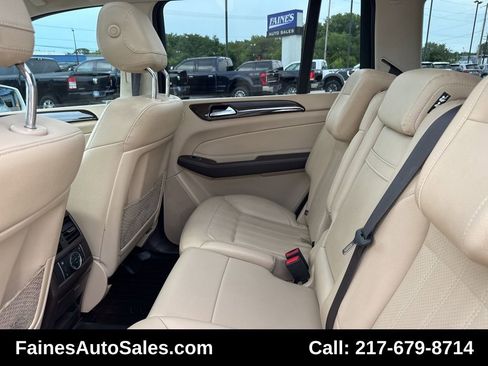 Used 2018 Mercedes-Benz GLS 450 4MATIC image 36