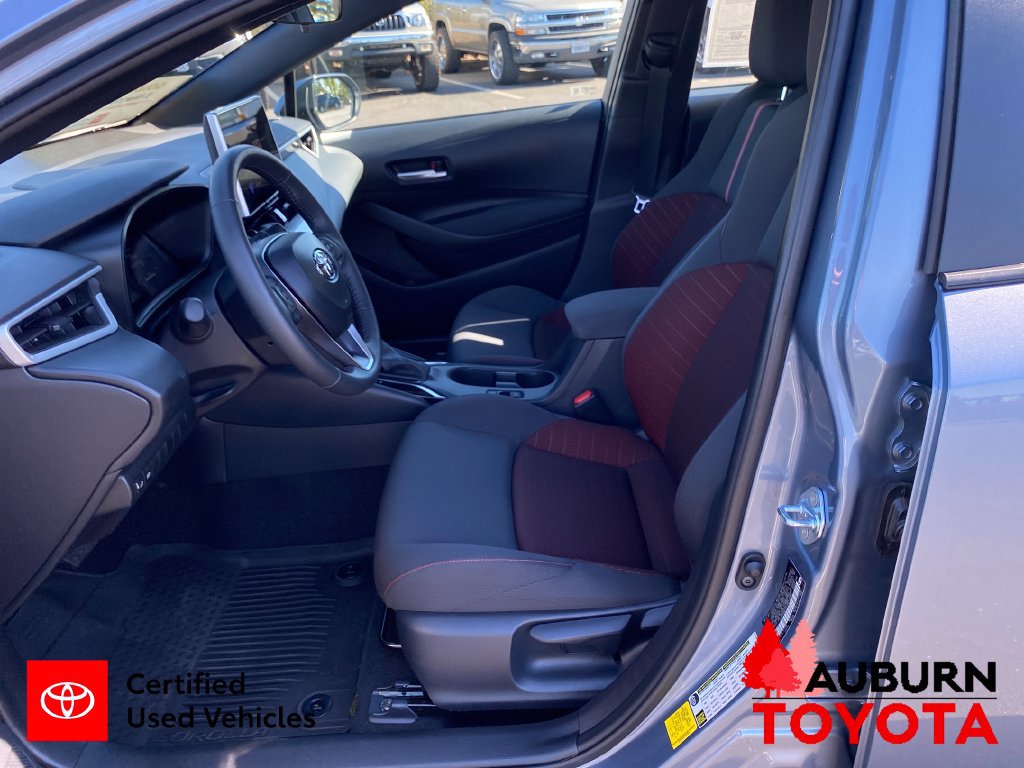 Certified 2026 Toyota Corolla SE w/ SE Package FWD image 12