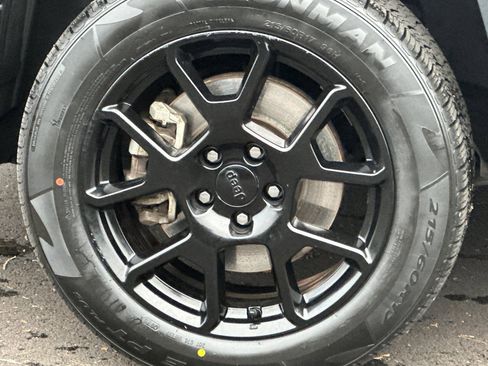 Used 2020 Jeep Renegade Altitude image 31