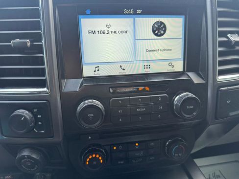 Used 2016 Ford F150 XLT w/ Equipment Group 302A Luxury AWD/4WD image 13