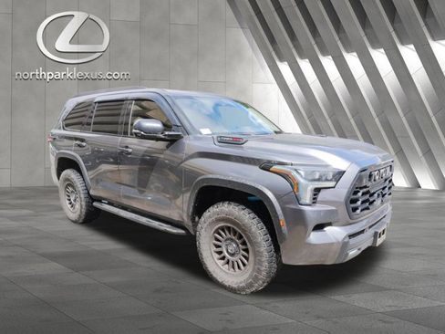 Used 2023 Toyota Sequoia TRD Pro AWD/4WD image 5