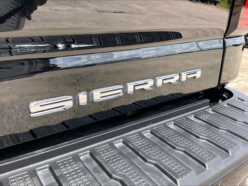 Used 2024 GMC Sierra 2500 Denali w/ Denali Reserve Package AWD/4WD image 21