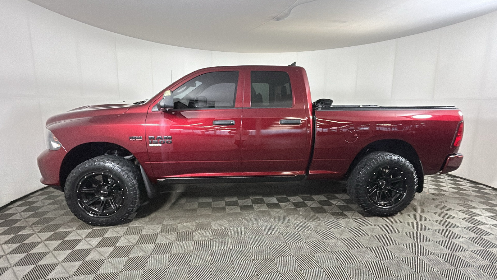 Used 2019 RAM 1500 Express w/ Wheel & Sound Group AWD/4WD image 6