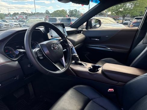 Used 2021 Toyota Venza XLE AWD/4WD image 15