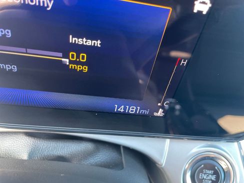 Used 2025 Chevrolet Trax LT image 38