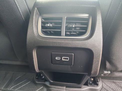 Used 2025 Chevrolet Blazer LT w/ Convenience Package image 17